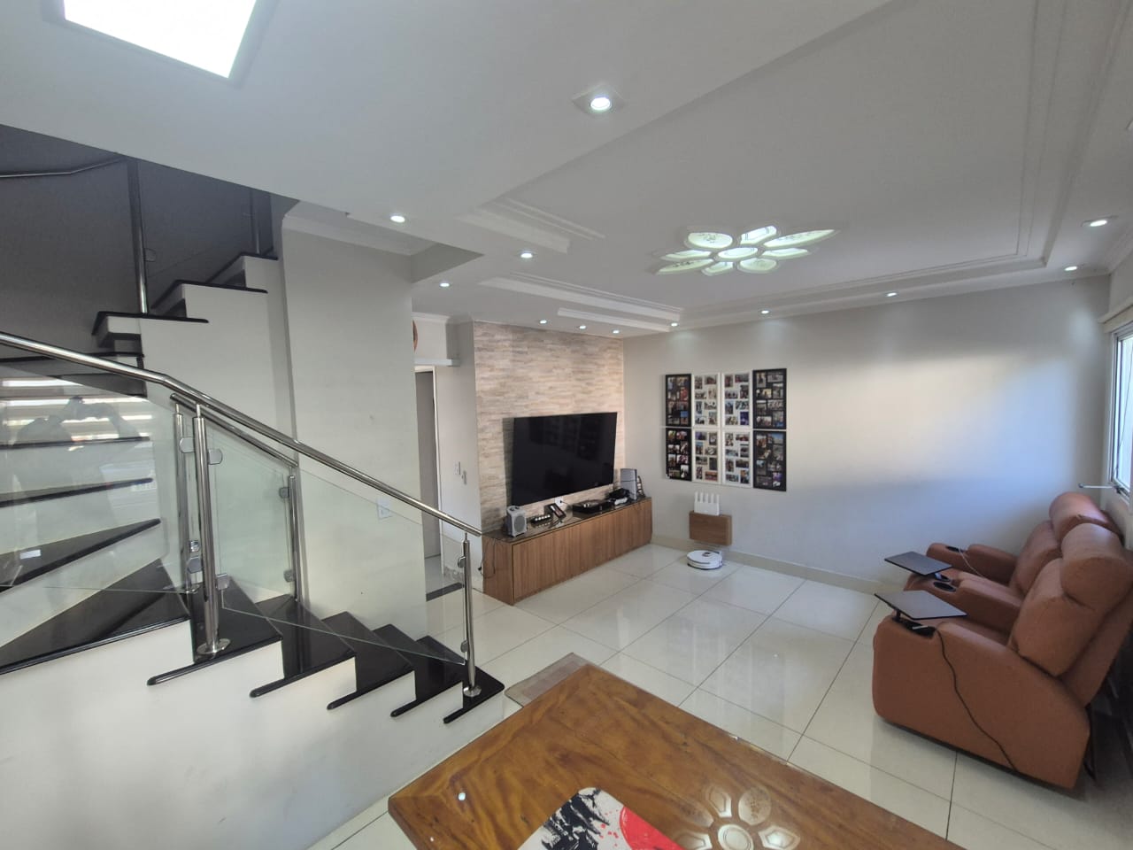 Casa Impecável à venda na Granja Viana, com  3 dormitórios, 153m² por 795.000, foto 28 de 31