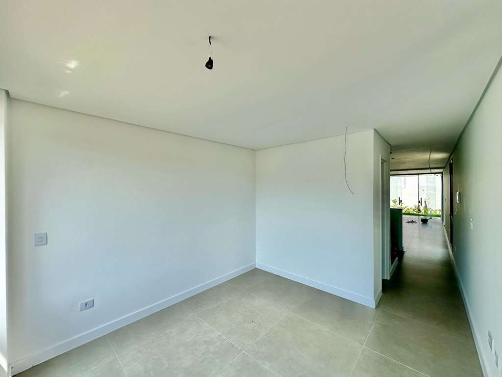 Casa Zero km! Linda e diferenciada / 3 dormitórios (sendo 1 suíte) / 125m², foto 7 de 40