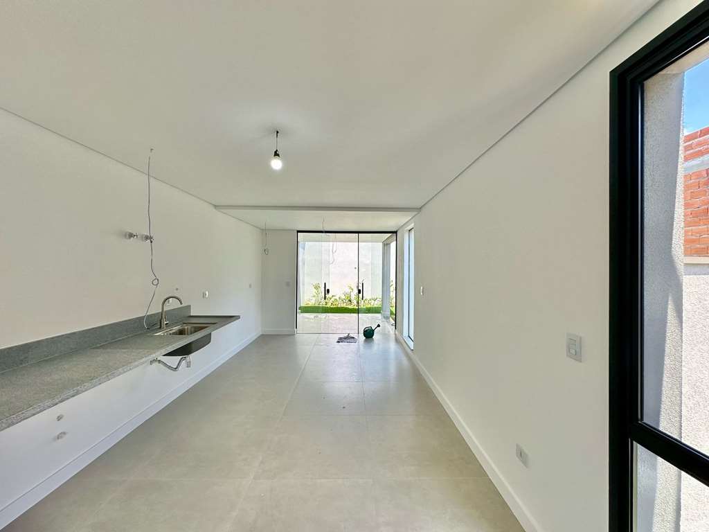 Casa Zero km! Linda e diferenciada / 3 dormitórios (sendo 1 suíte) / 125m², foto 13 de 40