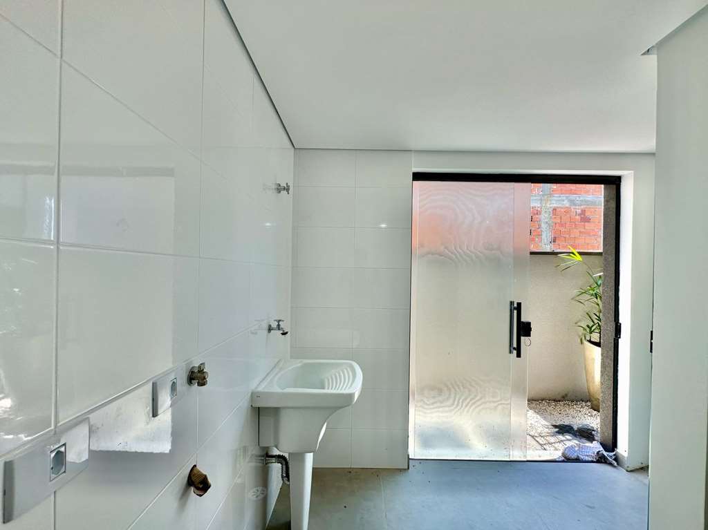 Casa Zero km! Linda e diferenciada / 3 dormitórios (sendo 1 suíte) / 125m², foto 38 de 40