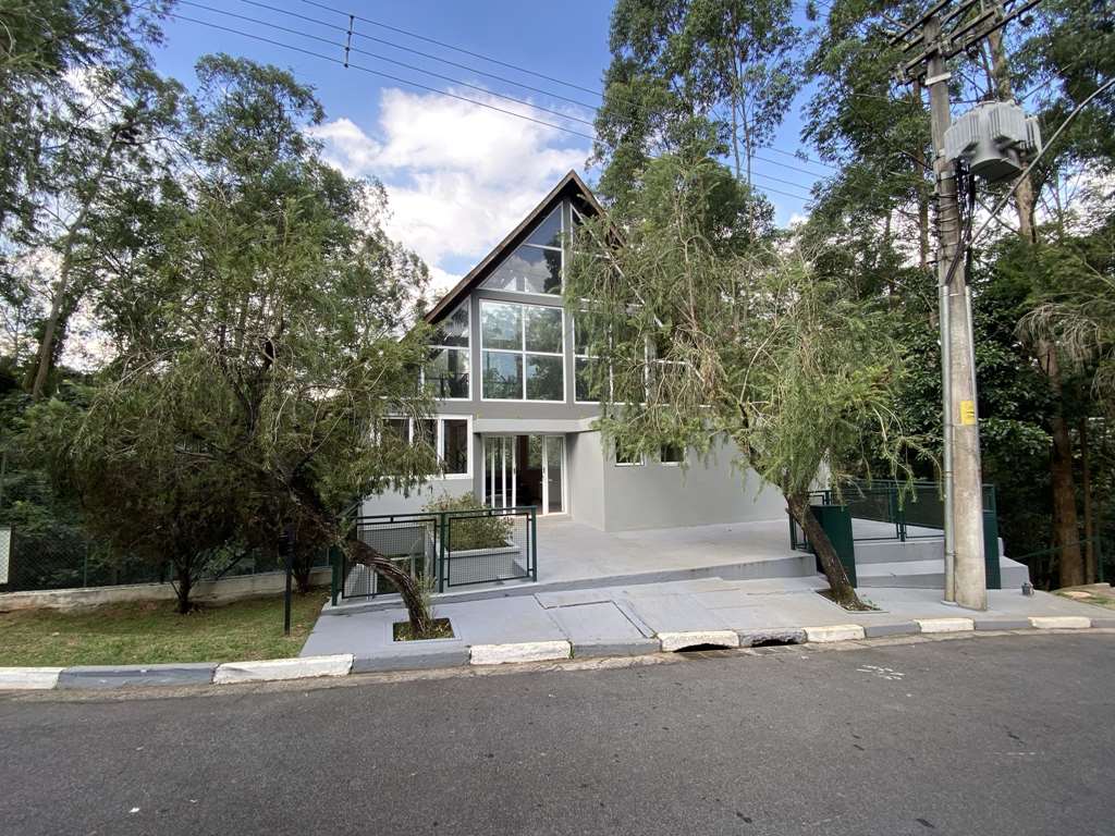 Casa com 3 suítes, 3 vagas e 147,48m² a/c na Granja Viana, foto 2 de 39