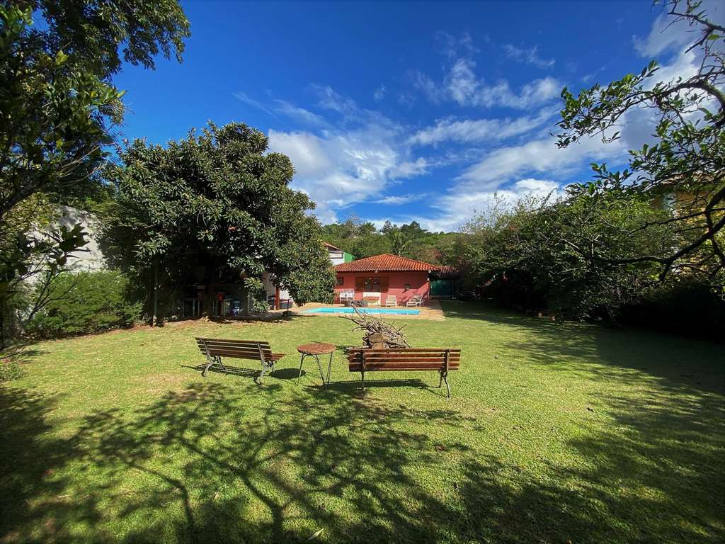 Casa Térrea com 3 suítes, lote plano, piscina e Gourmet, foto 2 de 34