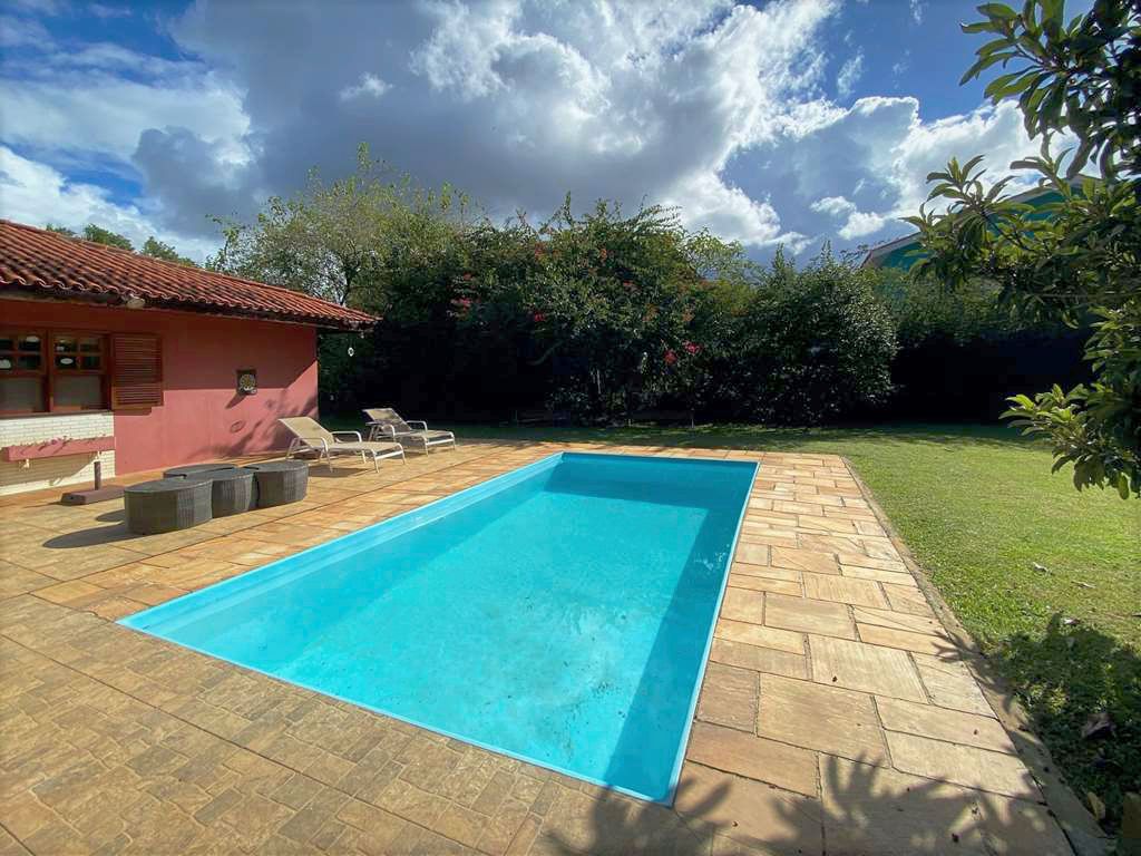 Casa Térrea com 3 suítes, lote plano, piscina e Gourmet, foto 23 de 34