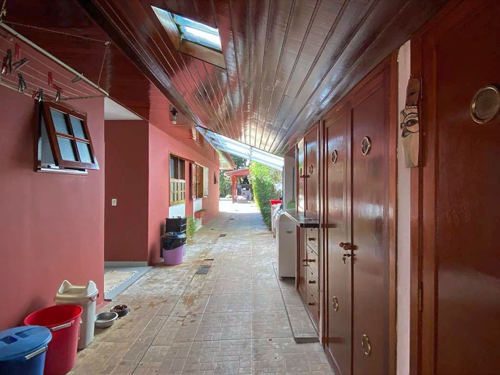 Casa Térrea com 3 suítes, lote plano, piscina e Gourmet, foto 30 de 34