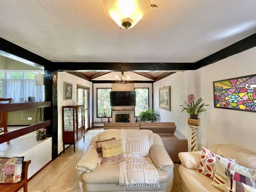Casa com 3 dormitórios (sendo 1 suíte) / 183,31m² na Granja Viana, foto 9 de 55