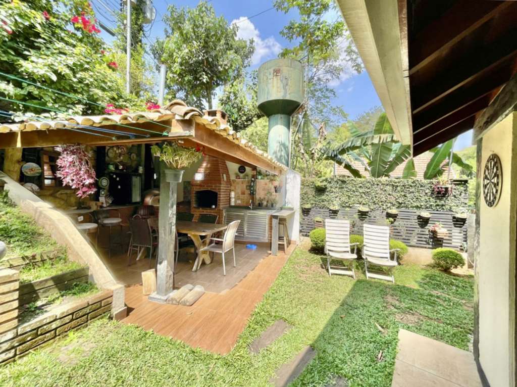 Casa com 3 dormitórios (sendo 1 suíte) / 183,31m² na Granja Viana, foto 17 de 55