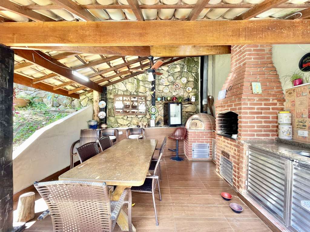 Casa com 3 dormitórios (sendo 1 suíte) / 183,31m² na Granja Viana, foto 23 de 55