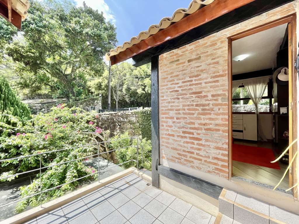 Casa com 3 dormitórios (sendo 1 suíte) / 183,31m² na Granja Viana, foto 39 de 55