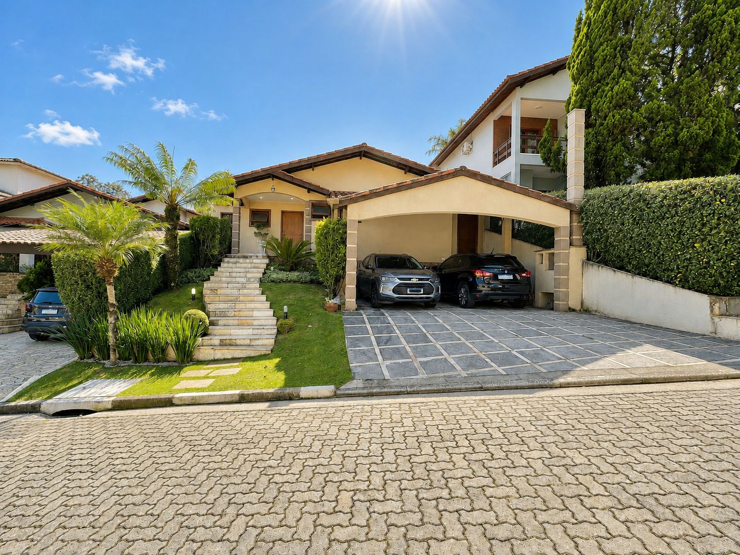 Casa com 3 dormitórios (sendo 1 suíte), lareira, piscina e gourmet, foto 1 de 46
