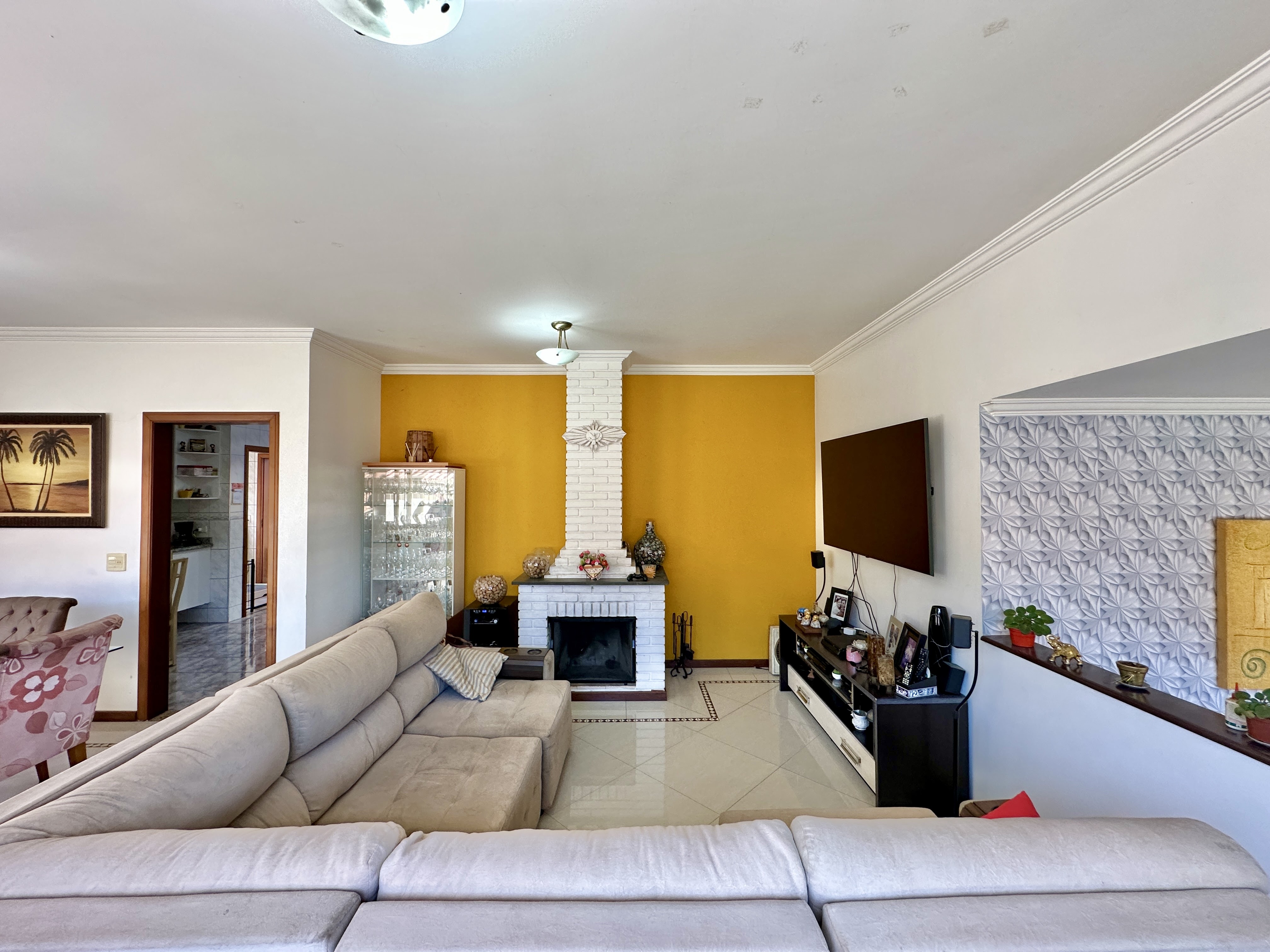 Casa com 3 dormitórios (sendo 1 suíte), lareira, piscina e gourmet, foto 33 de 46