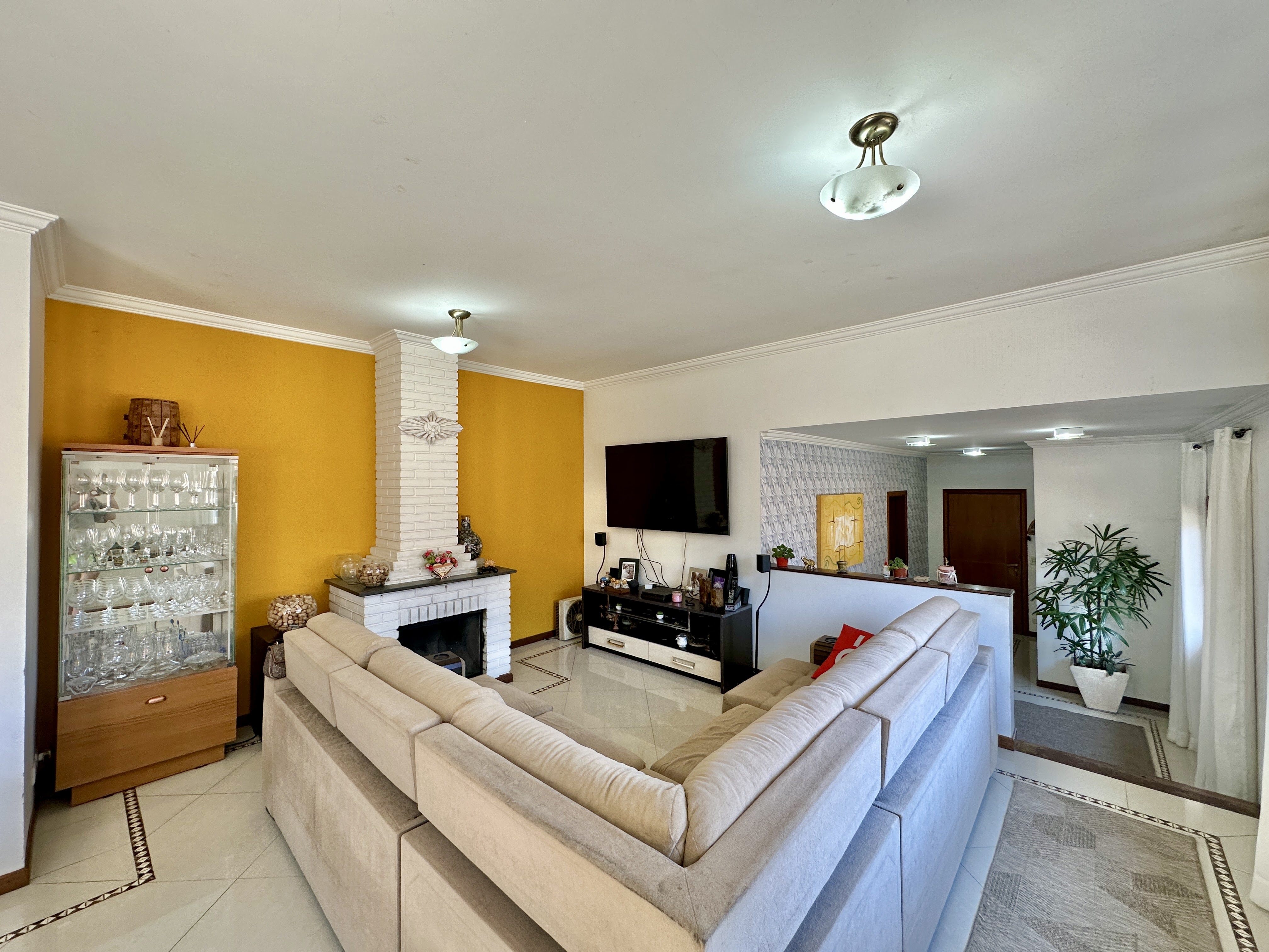 Casa com 3 dormitórios (sendo 1 suíte), lareira, piscina e gourmet, foto 36 de 46