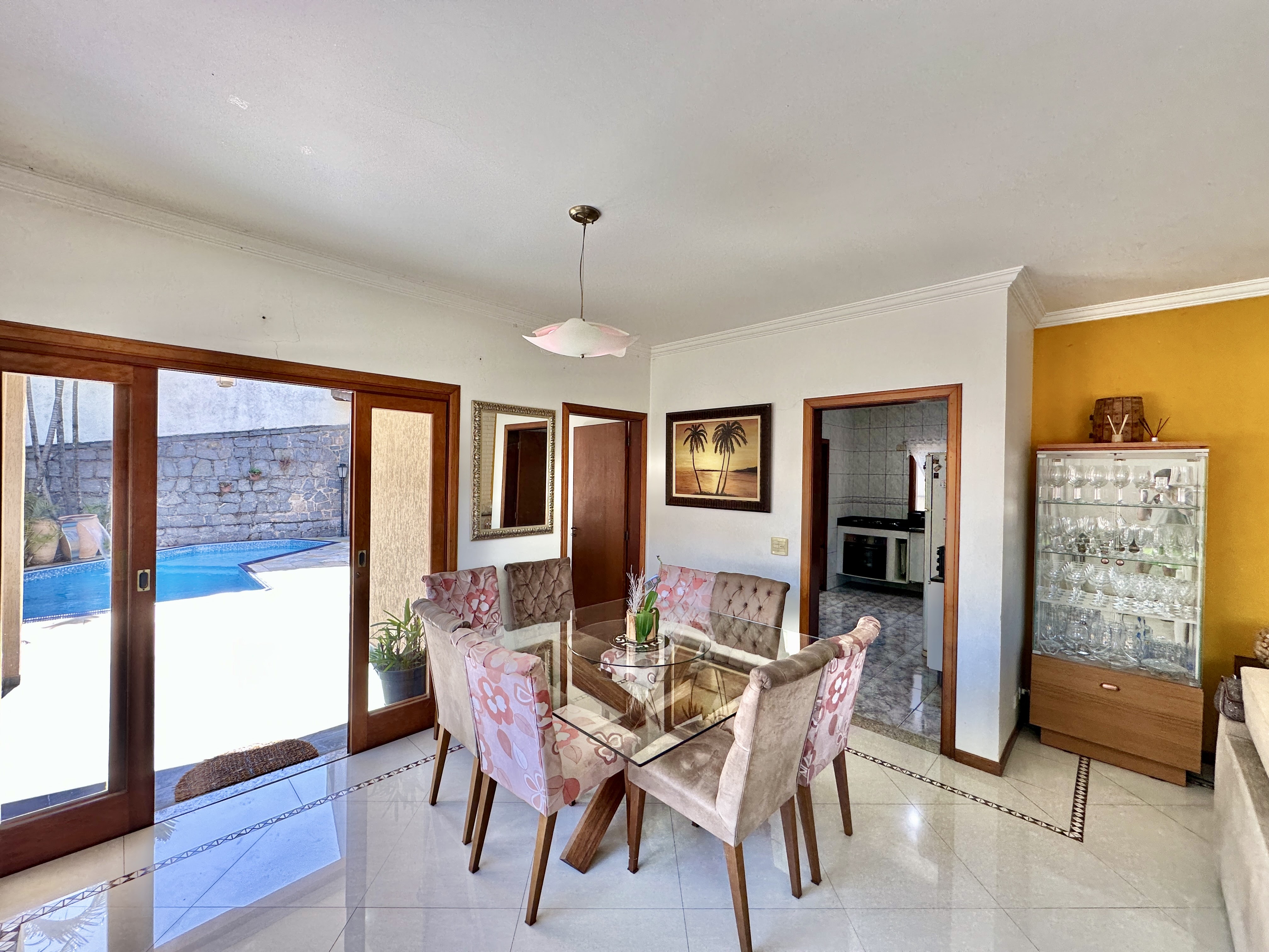 Casa com 3 dormitórios (sendo 1 suíte), lareira, piscina e gourmet, foto 37 de 46