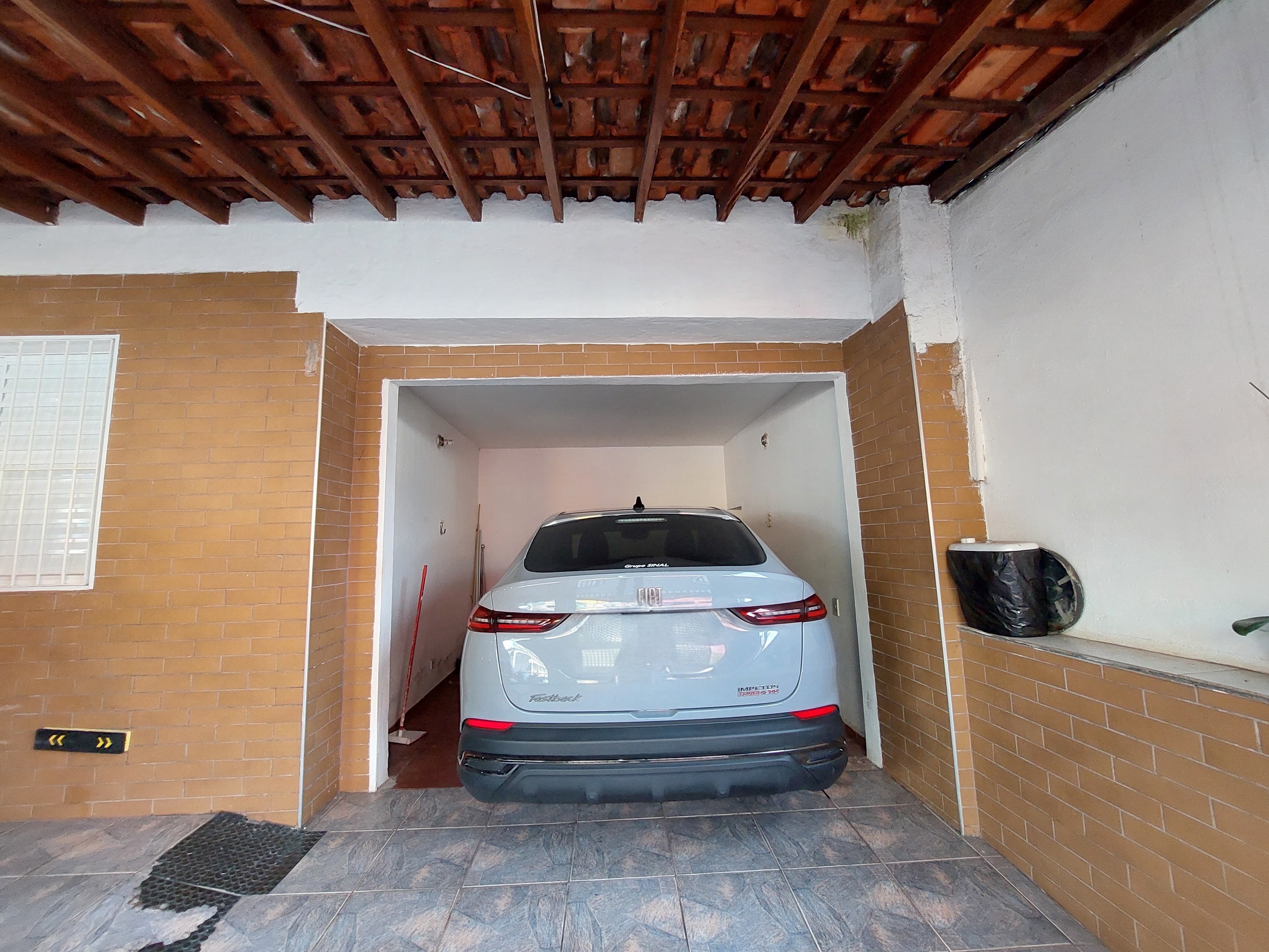 Casa com 4 dormitórios (sendo 2 suítes), Granja Viana / por 850.000, foto 2 de 40