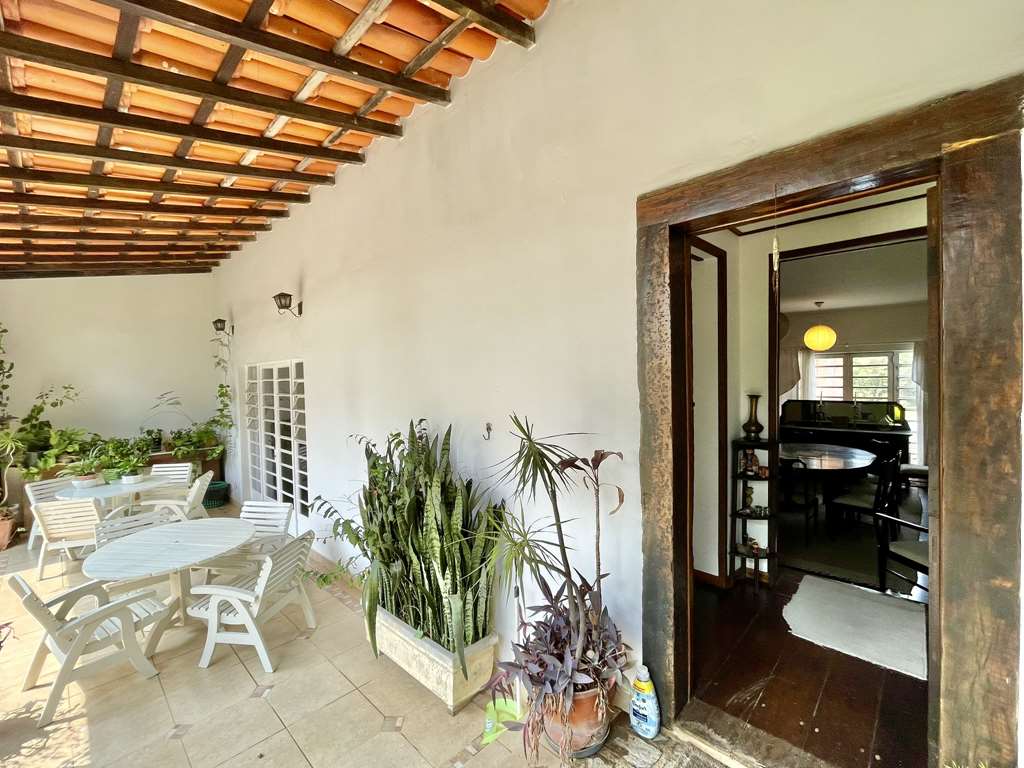 Casa 100% TÉRREA! 3 dormitórios/1 suíte + ap. hóspedes, em 6.370 m²!, foto 8 de 55