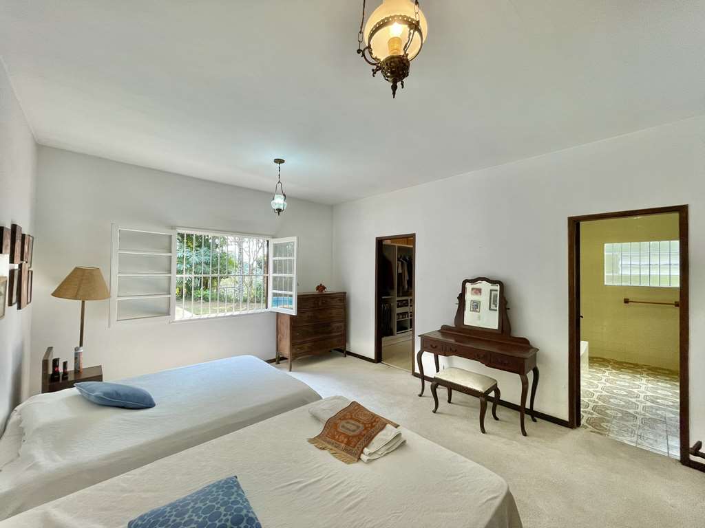 Casa 100% TÉRREA! 3 dormitórios/1 suíte + ap. hóspedes, em 6.370 m²!, foto 26 de 55