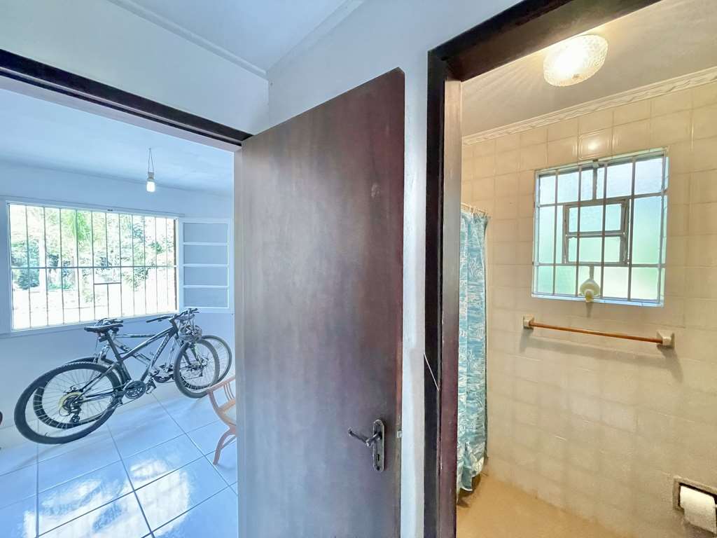 Casa 100% TÉRREA! 3 dormitórios/1 suíte + ap. hóspedes, em 6.370 m²!, foto 43 de 55