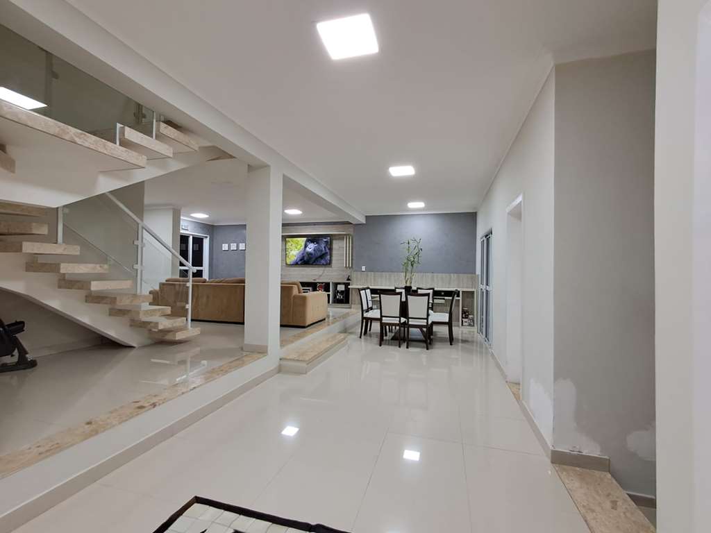 Casa com 3 suítes / 318,18m² a/c / por 1490000, foto 8 de 62