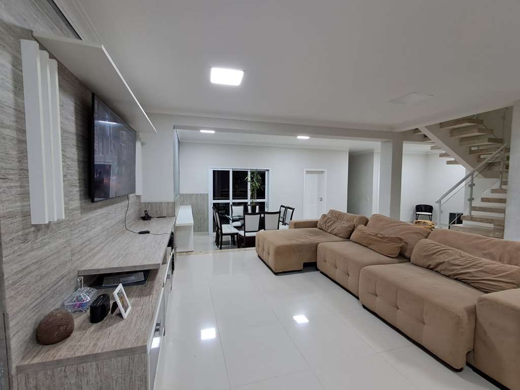 Casa com 3 suítes / 318,18m² a/c / por 1490000, foto 16 de 62