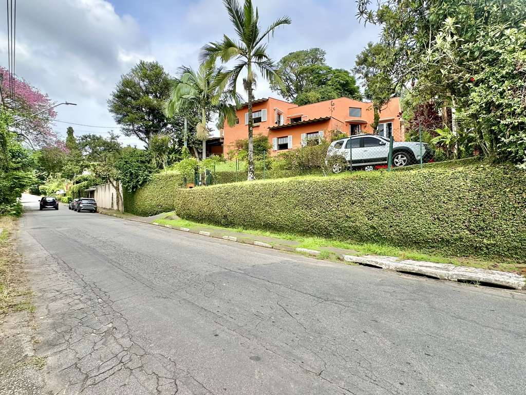 Casa com 4 dormitórios / sendo 1 suíte / Granja Viana / por 1.493.000,00, foto 4 de 60