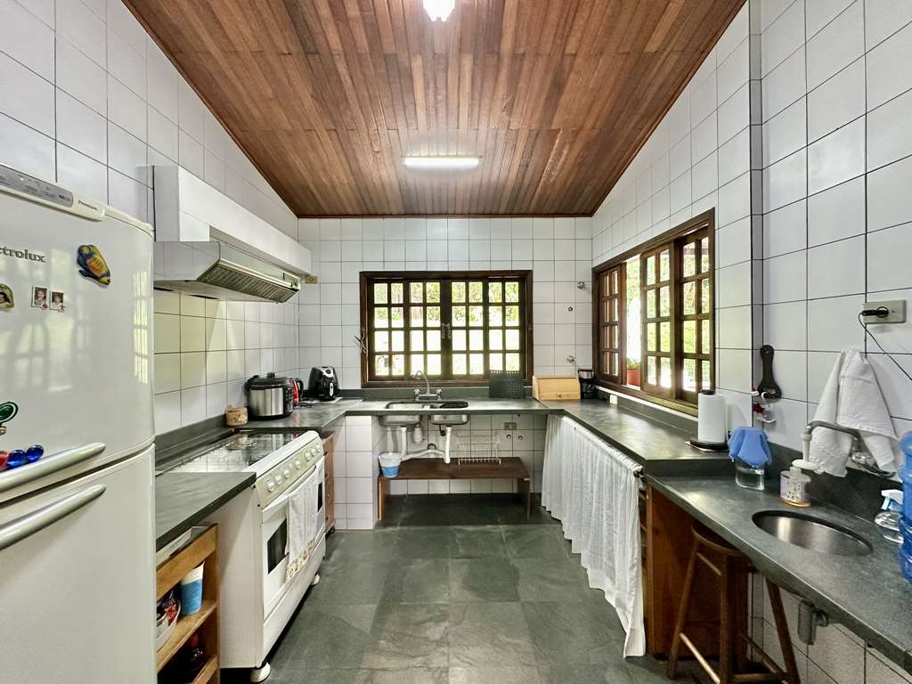 Casa com 4 dormitórios / sendo 1 suíte / Granja Viana / por 1.493.000,00, foto 19 de 60