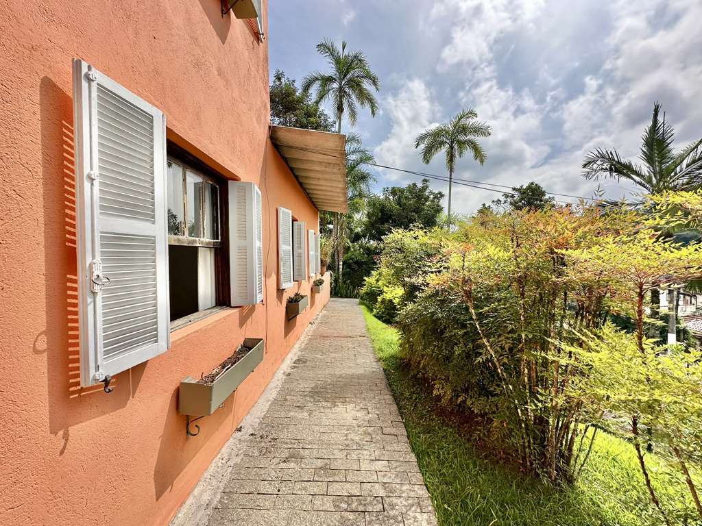 Casa com 4 dormitórios / sendo 1 suíte / Granja Viana / por 1.493.000,00, foto 28 de 60