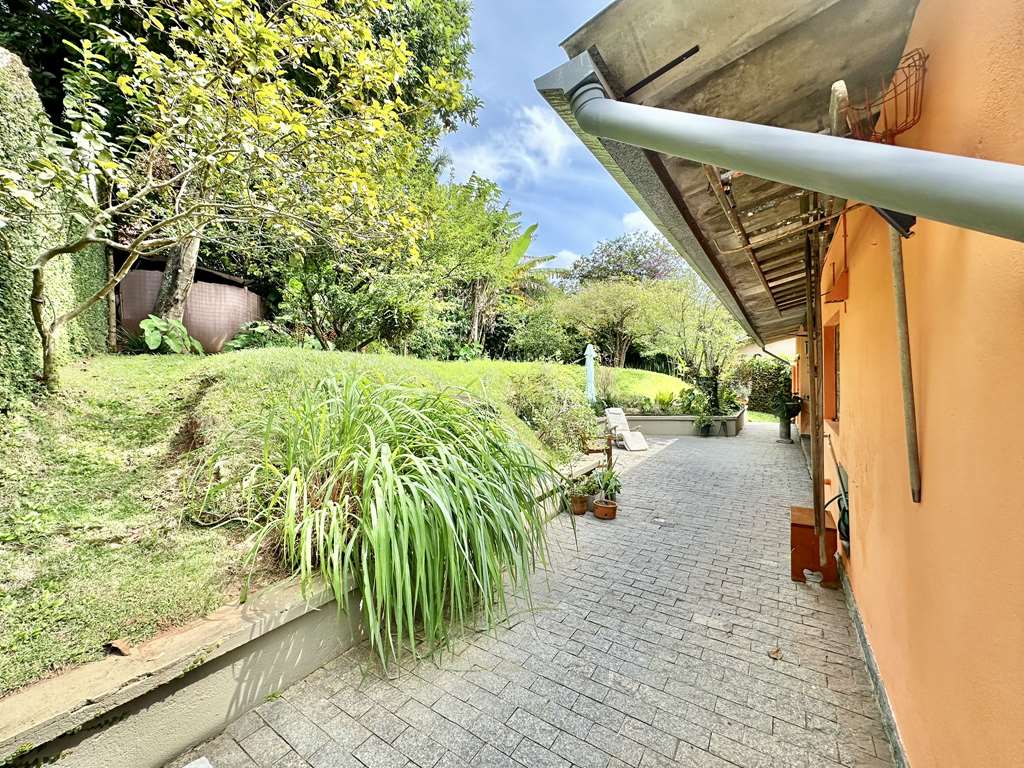 Casa com 4 dormitórios / sendo 1 suíte / Granja Viana / por 1.493.000,00, foto 29 de 60