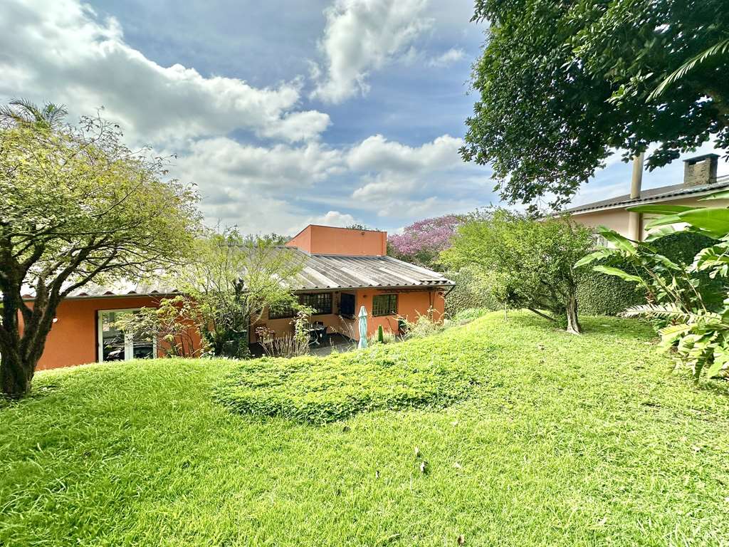 Casa com 4 dormitórios / sendo 1 suíte / Granja Viana / por 1.493.000,00, foto 37 de 60