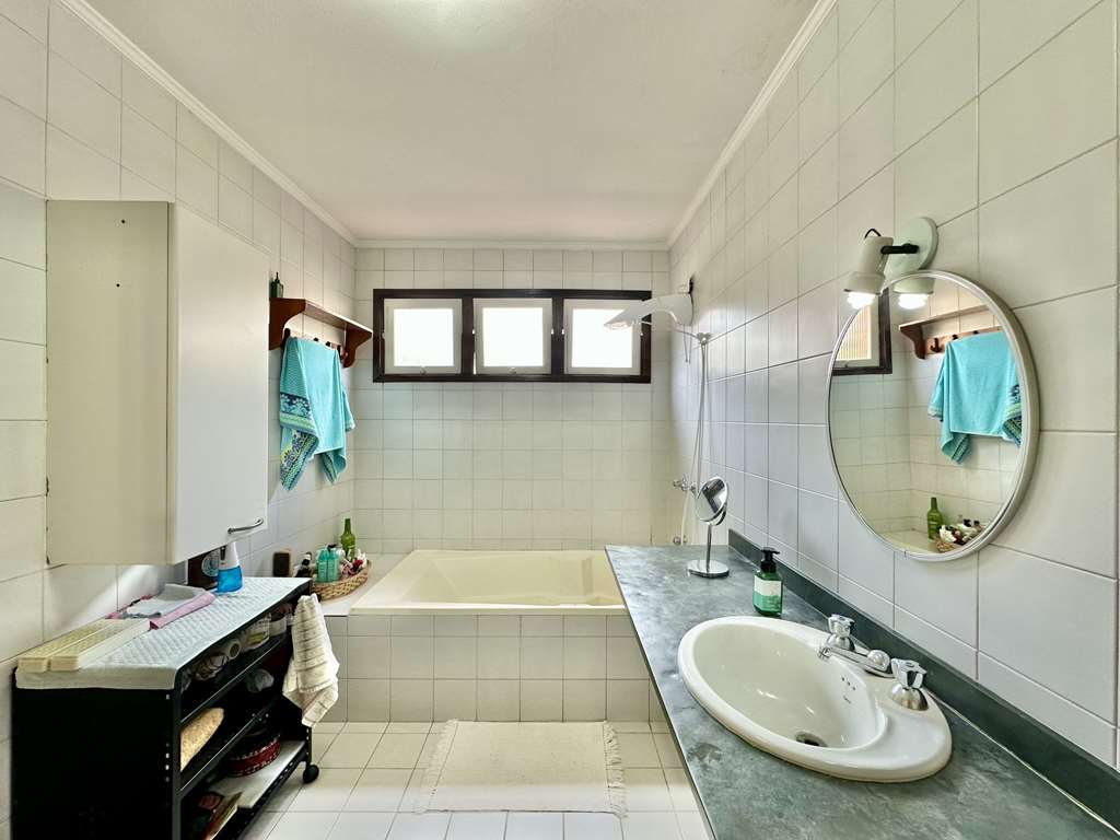 Casa com 4 dormitórios / sendo 1 suíte / Granja Viana / por 1.493.000,00, foto 43 de 60