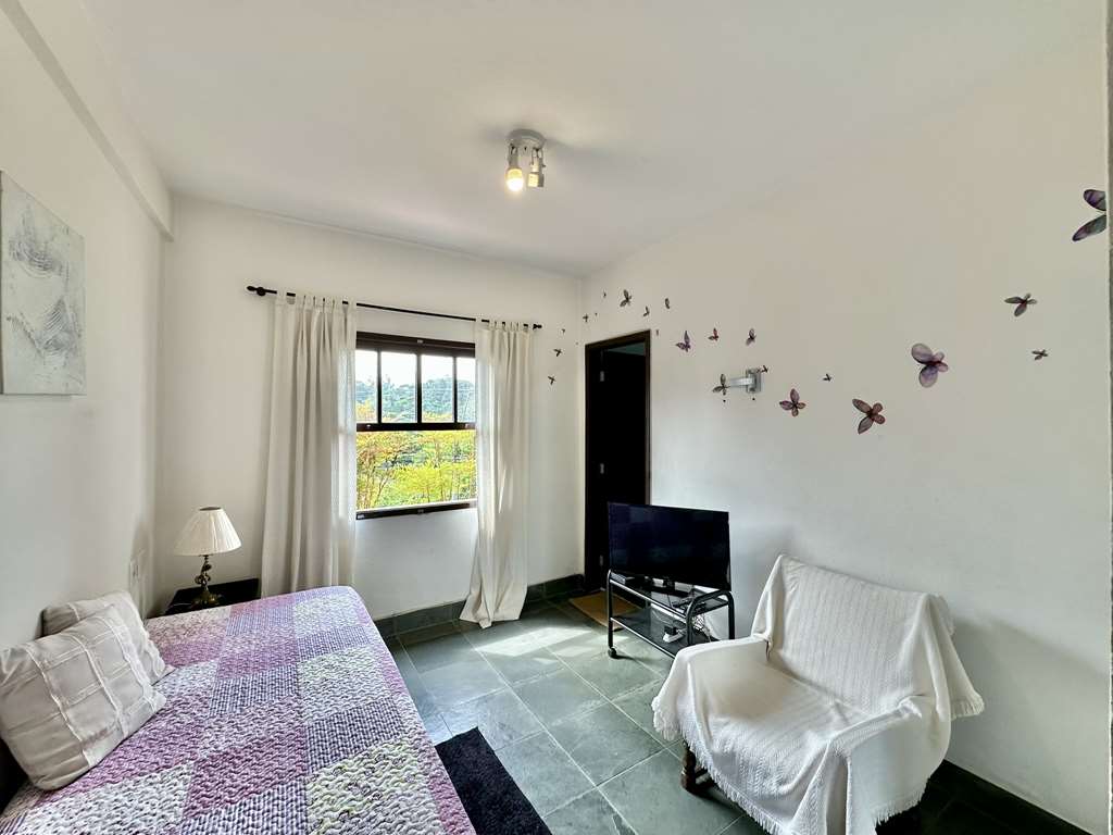 Casa com 4 dormitórios / sendo 1 suíte / Granja Viana / por 1.493.000,00, foto 49 de 60