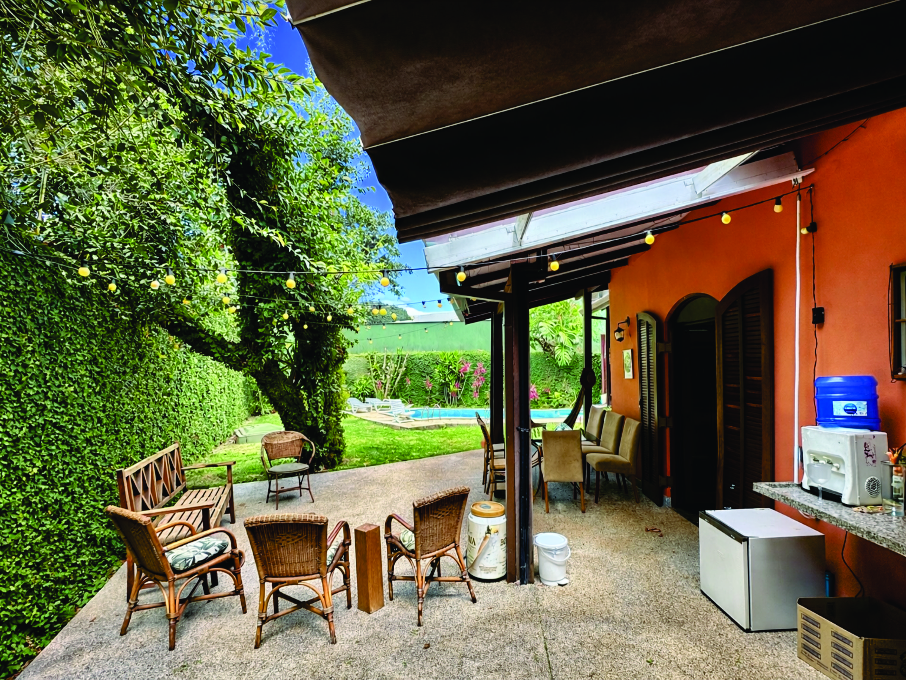Casa 3 dormitórios / 1suíte. TÉRREA, privacidade, avarandada e piscina na Granja Viana, foto 17 de 47