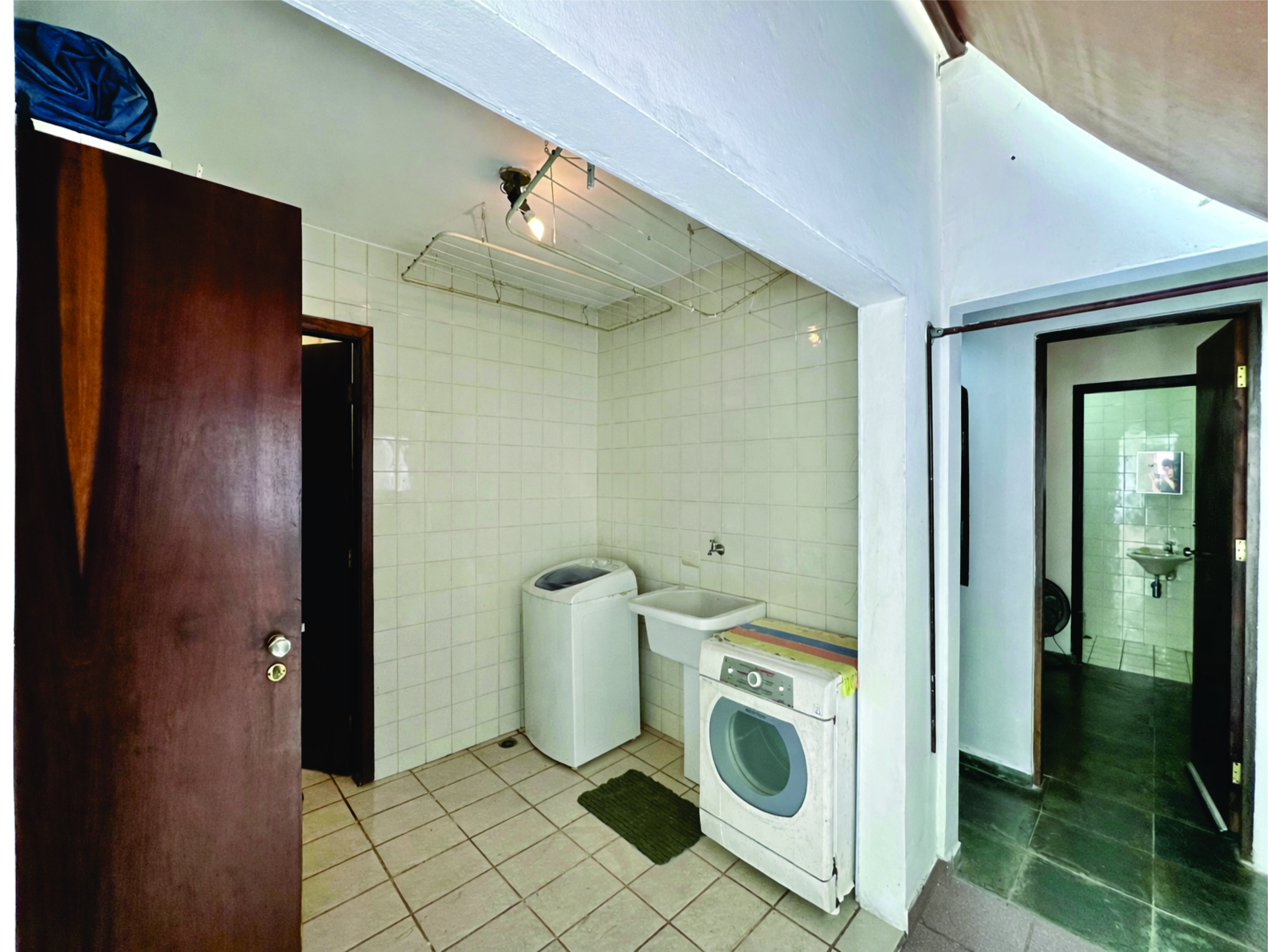 Casa 3 dormitórios / 1suíte. TÉRREA, privacidade, avarandada e piscina na Granja Viana, foto 22 de 47
