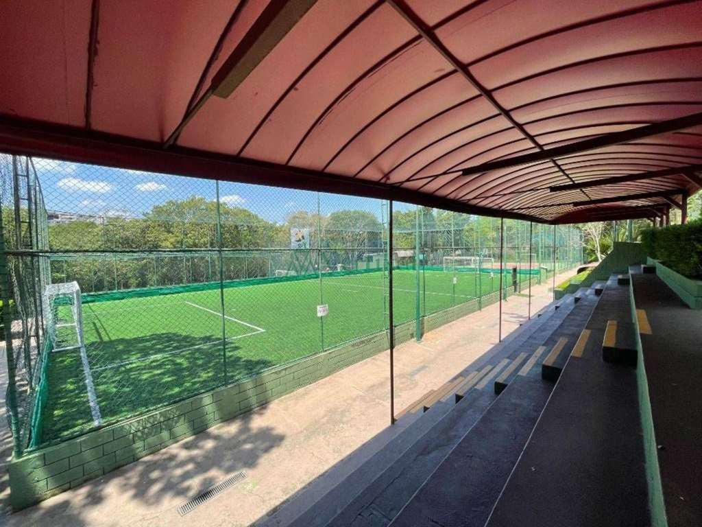 Casa 3 dormitórios / 1suíte. TÉRREA, privacidade, avarandada e piscina na Granja Viana, foto 46 de 47