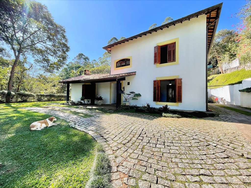 Casa com 3dormitórios/1suíte + hóspedes +caseiro / por 1.570.000,00, foto 5 de 49