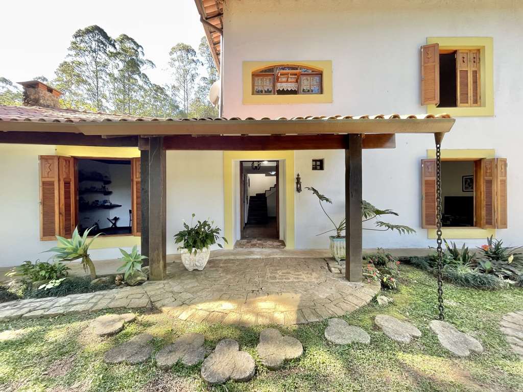 Casa com 3dormitórios/1suíte + hóspedes +caseiro / por 1.570.000,00, foto 13 de 49
