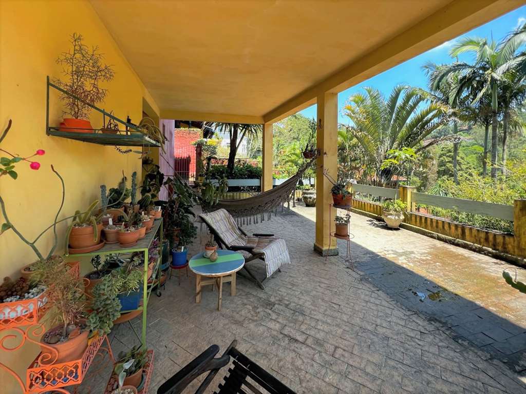 Casa com 5 dormitórios / 2suítes - Rústica e gourmet na Granja Viana, foto 55 de 65