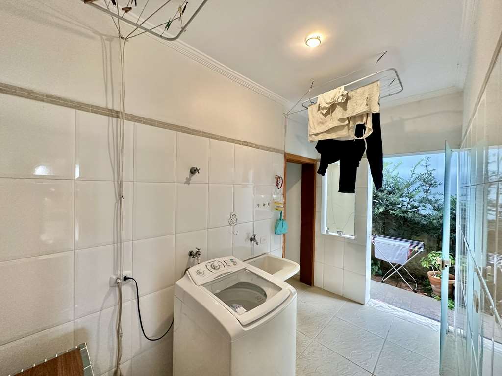 Casa com 3 suítes, amplo salão inferior e varanda gourmet c/ jacuzzi, foto 19 de 64