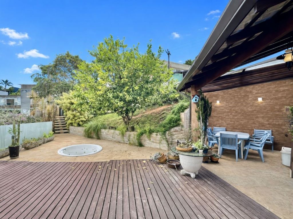Casa com 3 suítes, amplo salão inferior e varanda gourmet c/ jacuzzi, foto 21 de 64