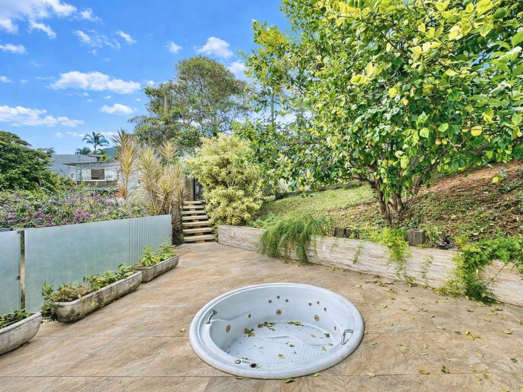 Casa com 3 suítes, amplo salão inferior e varanda gourmet c/ jacuzzi, foto 26 de 64