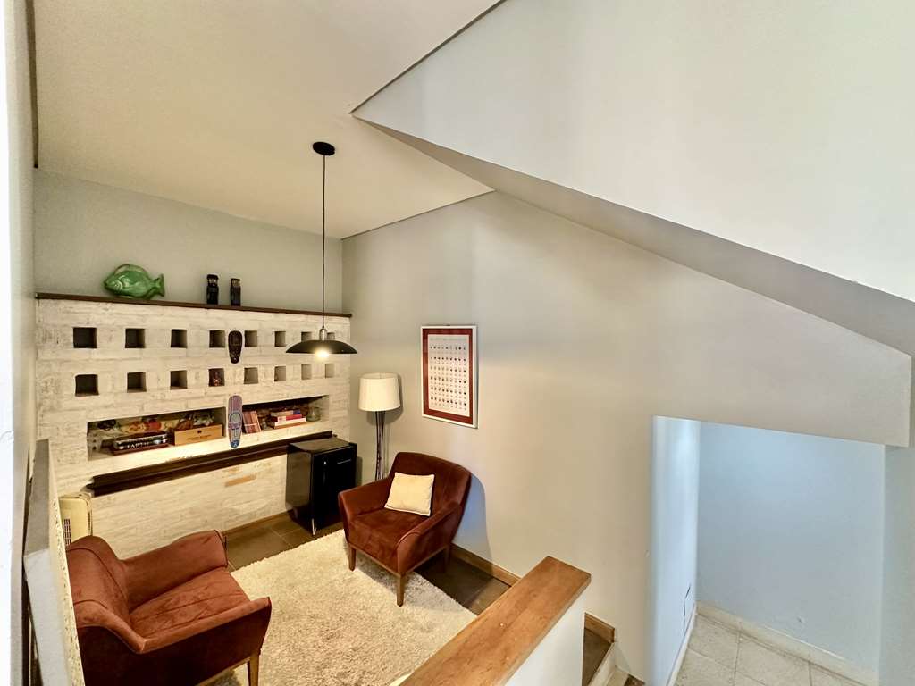 Casa com 3 suítes, amplo salão inferior e varanda gourmet c/ jacuzzi, foto 29 de 64