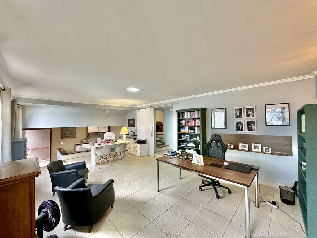 Casa com 3 suítes, amplo salão inferior e varanda gourmet c/ jacuzzi, foto 33 de 64