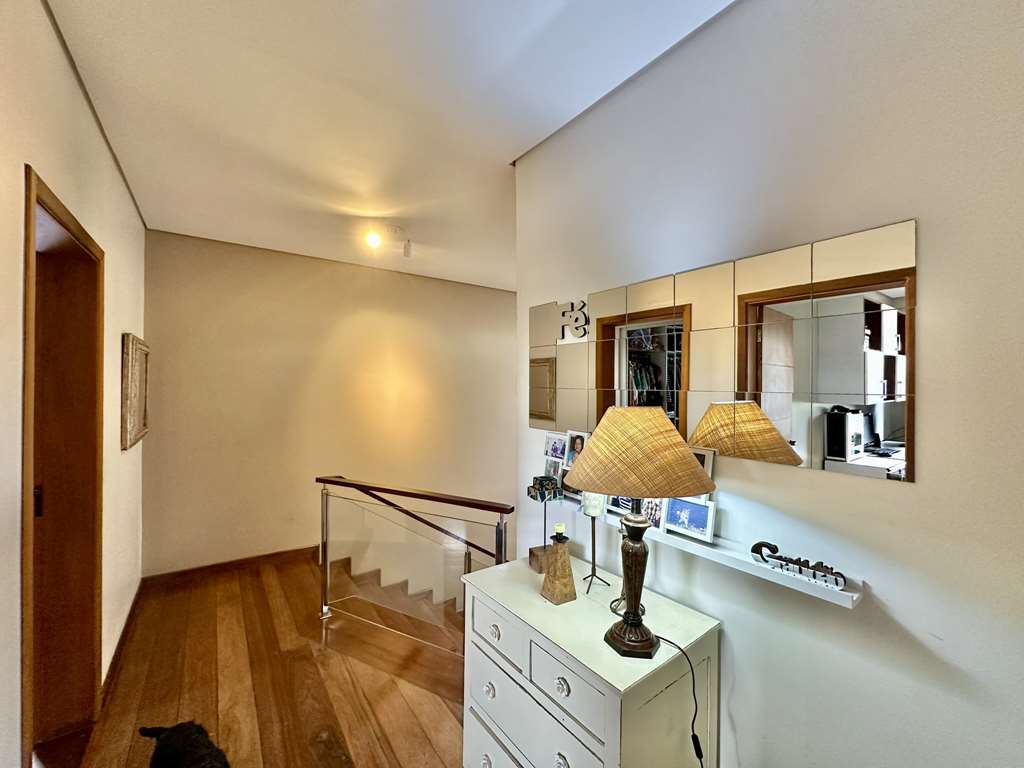 Casa com 3 suítes, amplo salão inferior e varanda gourmet c/ jacuzzi, foto 40 de 64