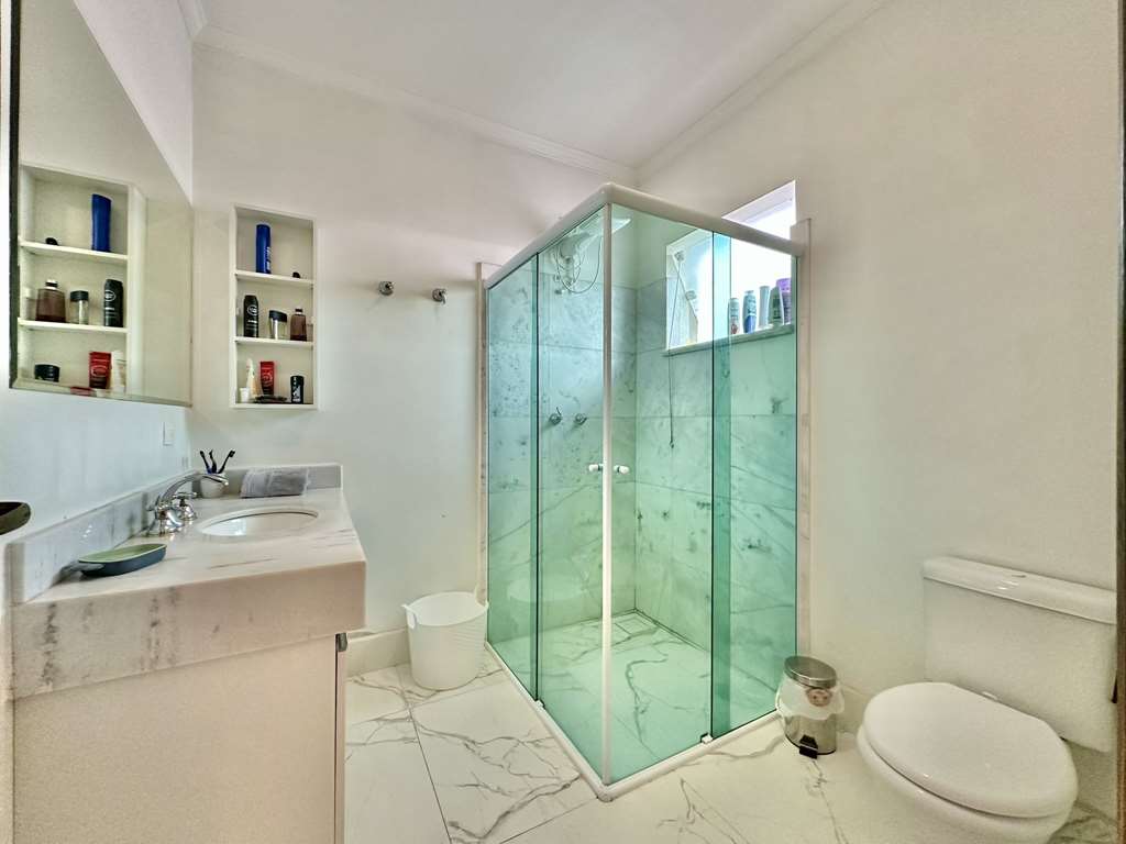 Casa com 3 suítes, amplo salão inferior e varanda gourmet c/ jacuzzi, foto 49 de 64