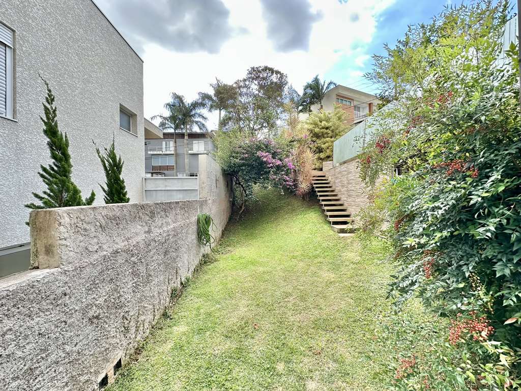 Casa com 3 suítes, amplo salão inferior e varanda gourmet c/ jacuzzi, foto 53 de 64
