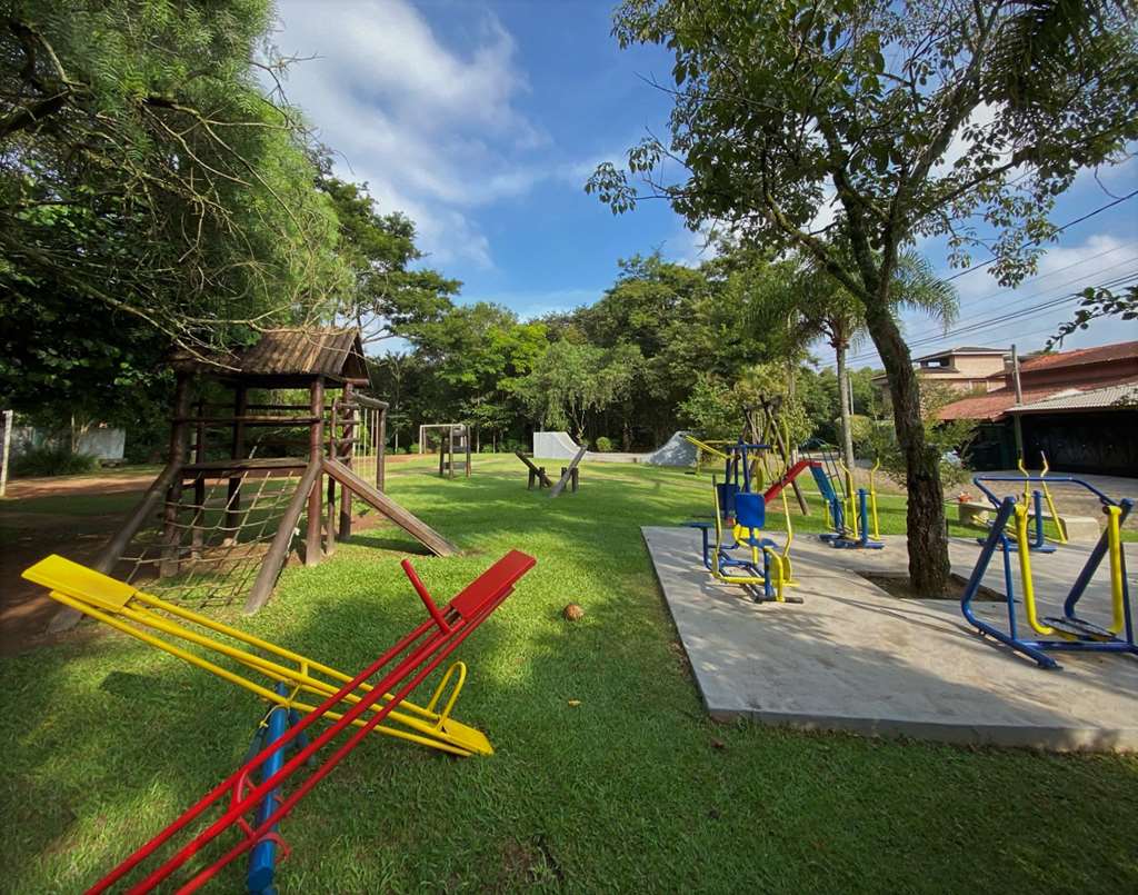 Casa com 4 dormitórios / 2 suítes / piscina por 1.600.000,00, foto 1 de 65