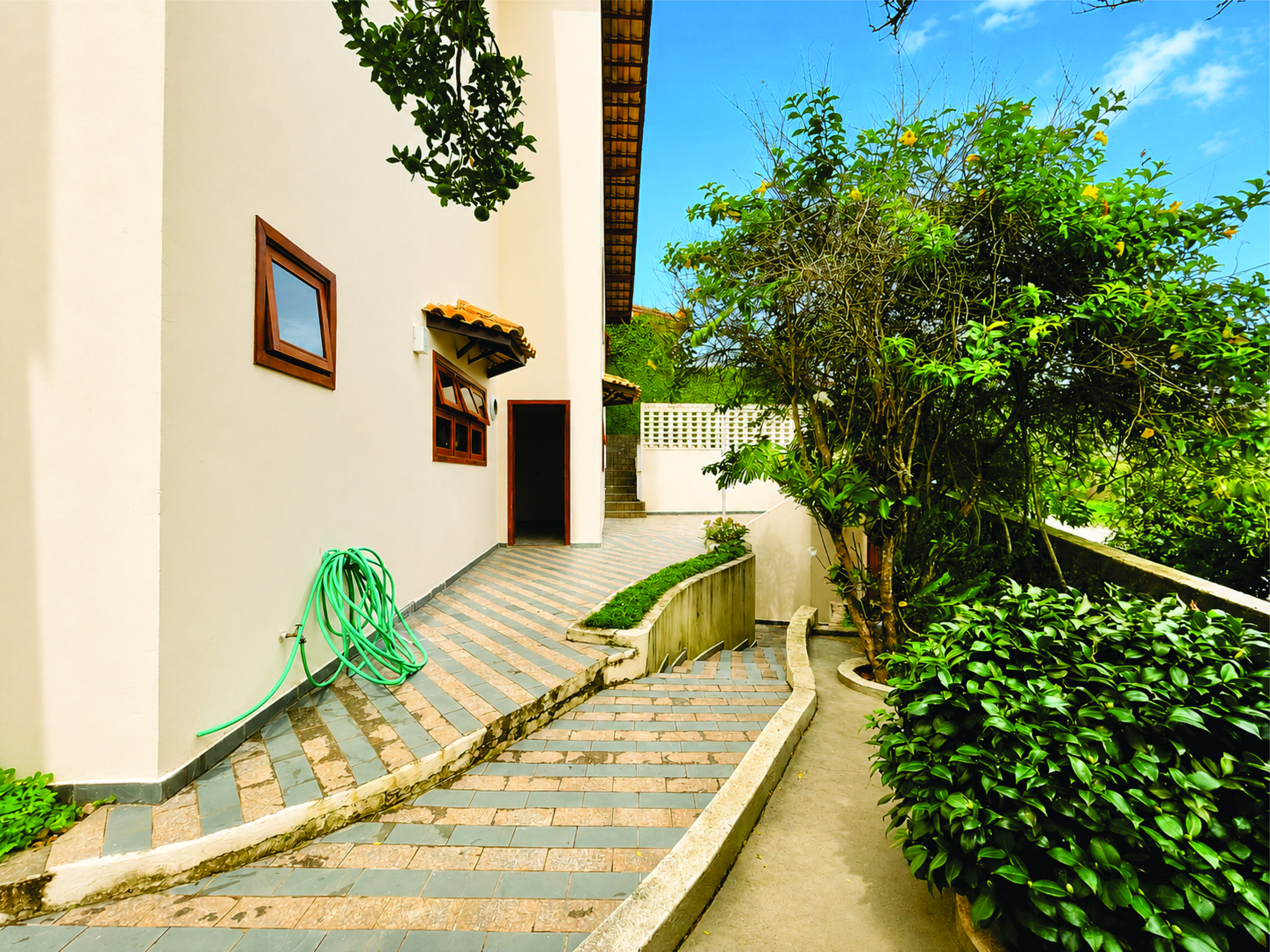 Casa com 4 dormitórios / 2 suítes / piscina por 1.600.000,00, foto 12 de 65