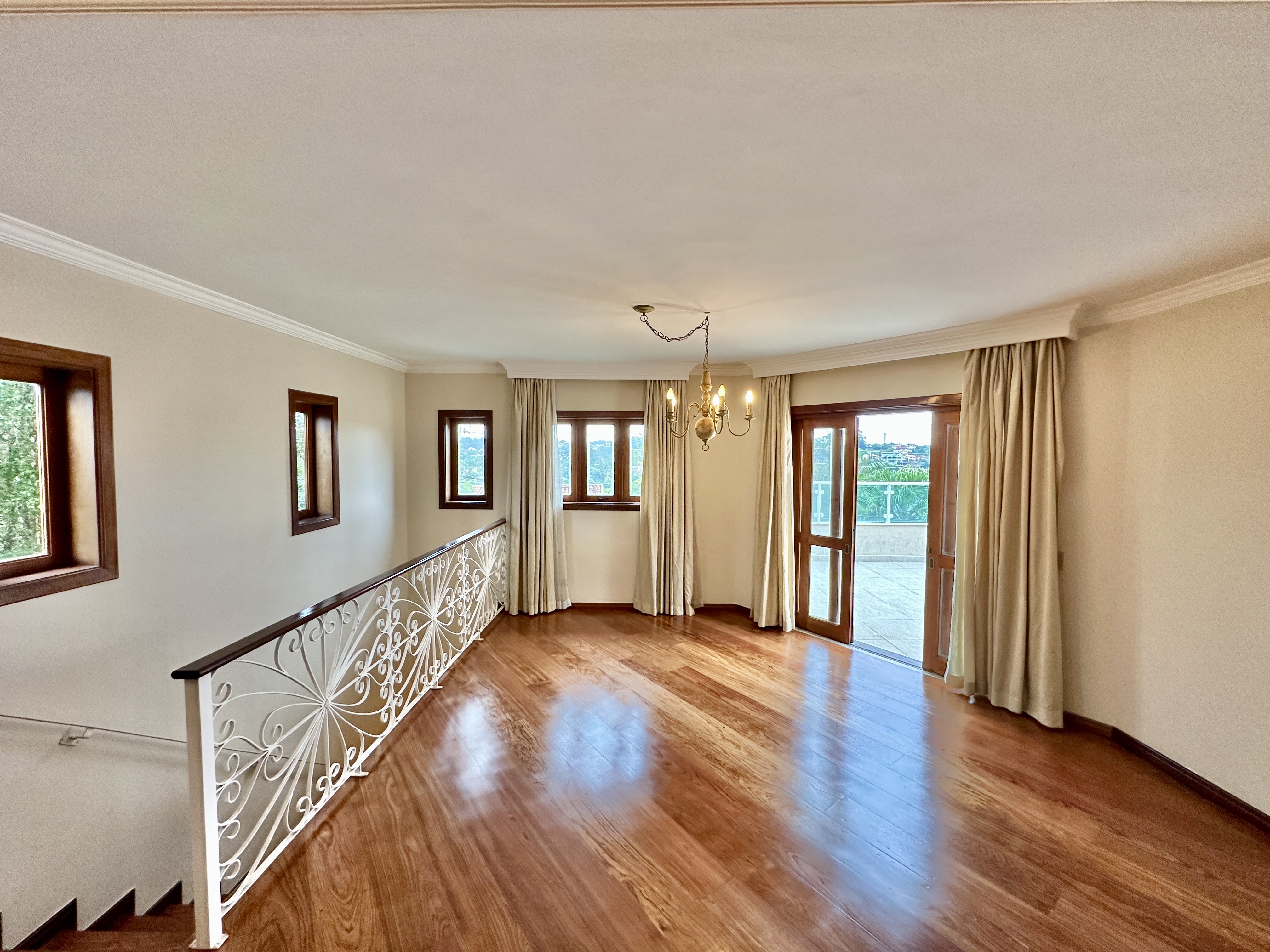 Casa com 4 dormitórios / 2 suítes / piscina por 1.600.000,00, foto 17 de 65