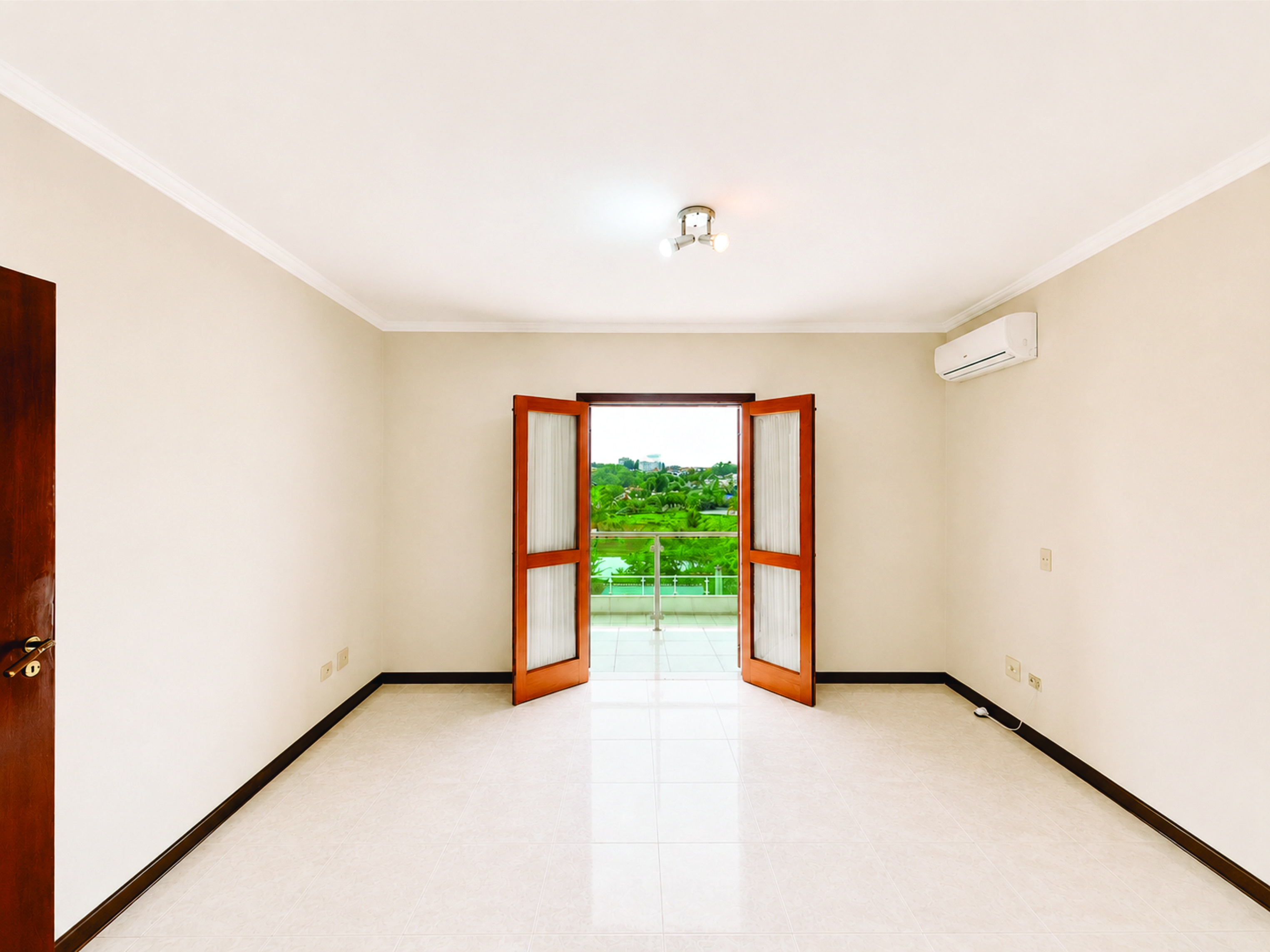 Casa com 4 dormitórios / 2 suítes / piscina por 1.600.000,00, foto 54 de 65