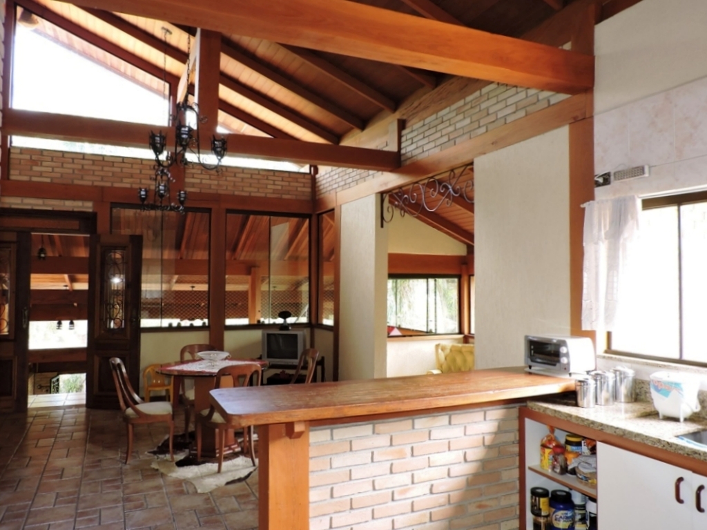 Casa com 5 dormitórios / sendo 3 suítes na Granja Viana por 1.690.000,00, foto 10 de 28