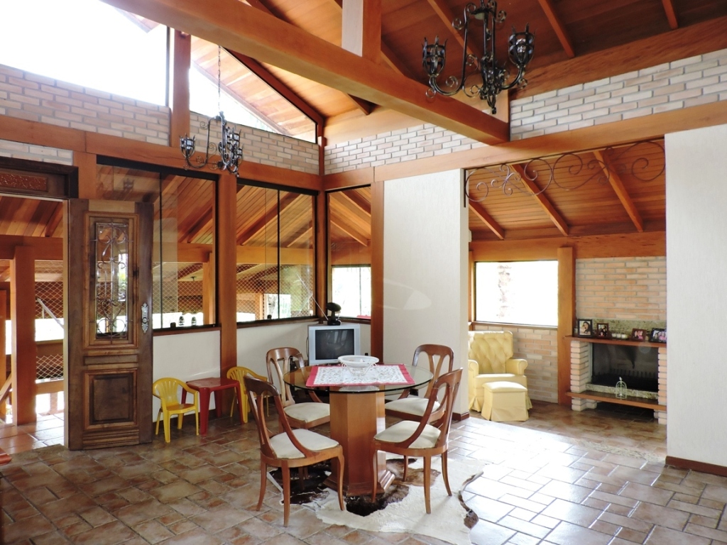 Casa com 5 dormitórios / sendo 3 suítes na Granja Viana por 1.690.000,00, foto 11 de 28