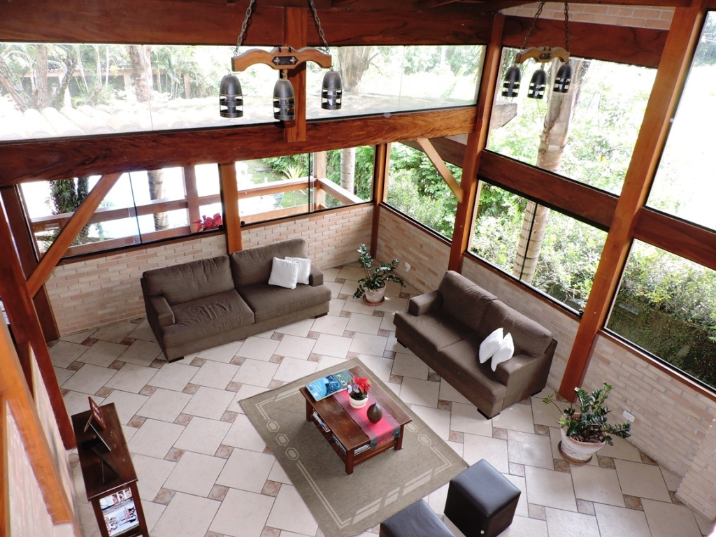 Casa com 5 dormitórios / sendo 3 suítes na Granja Viana por 1.690.000,00, foto 14 de 28
